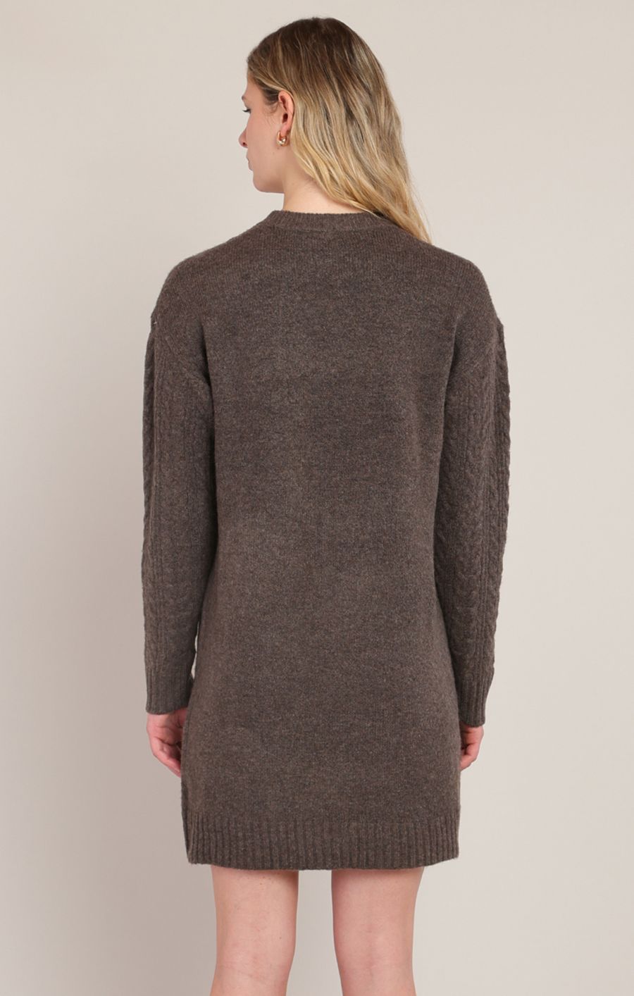 Robe en tricot torsadé - 2827513 DG - Room 34 Robe en tricot torsadé - 2827513 DG - Room 34