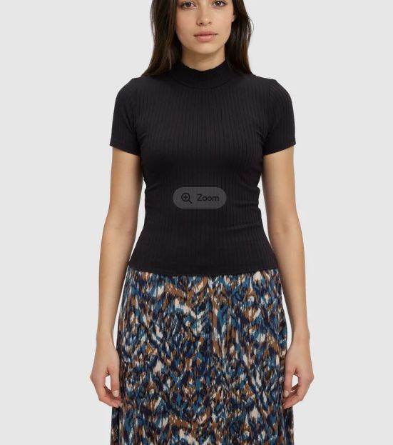 T-shirt col montant