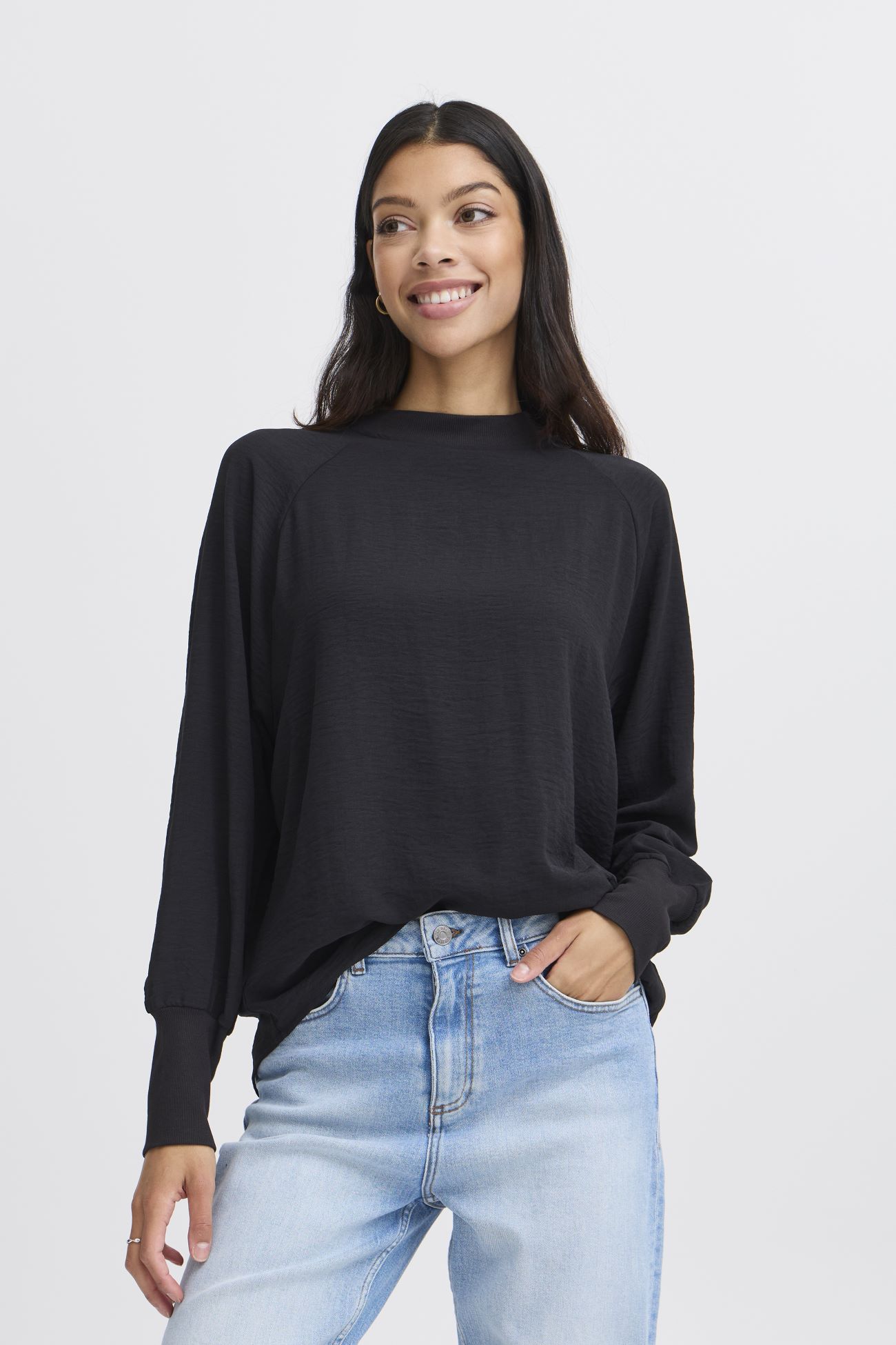 Chandail col rond manche raglan