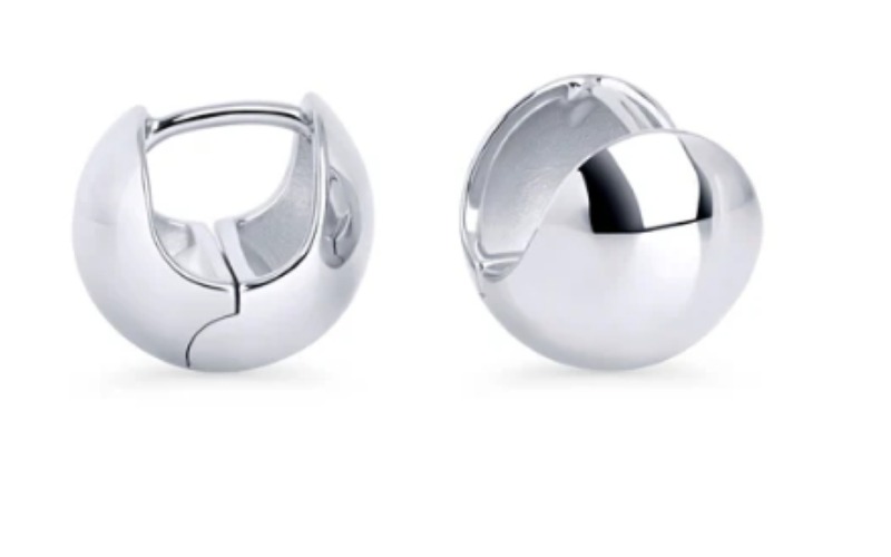 Boucle d'oreille Huggie Roxy - T324E013 - Mia Bijoux