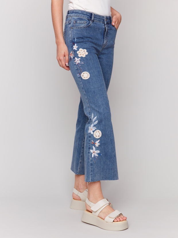 Jeans cheville broderies florales