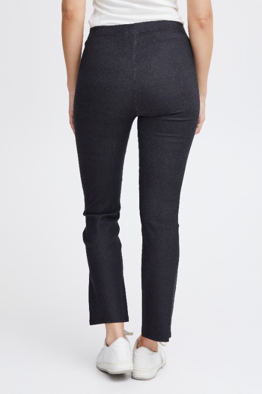 Pantalon pull on jambe droite