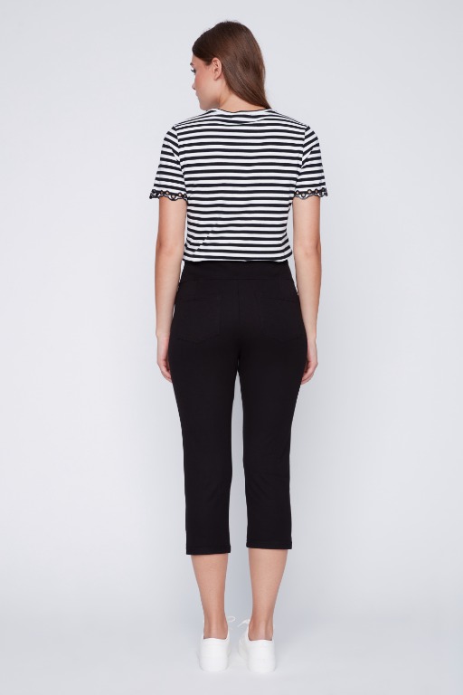 Pantalon capri chic pull on